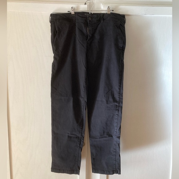 American Eagle Outfitters Other - American Eagle Outfitters Men's Dark Chinos